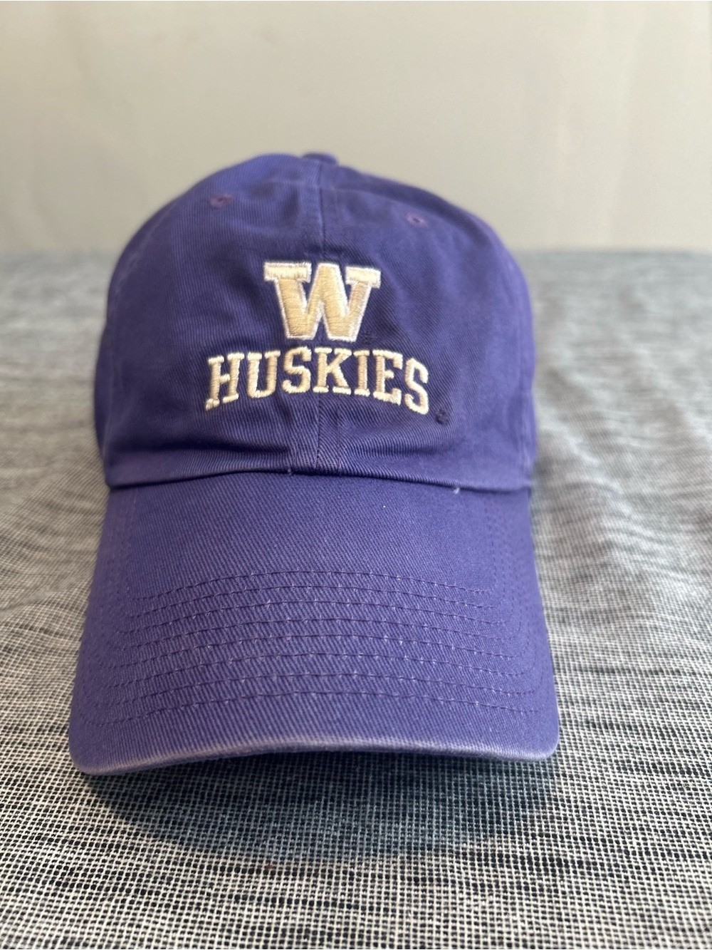 Vintage Nike Washington Huskies Cap Purple “W HUSKIES” Baseball Hat Orange Tag